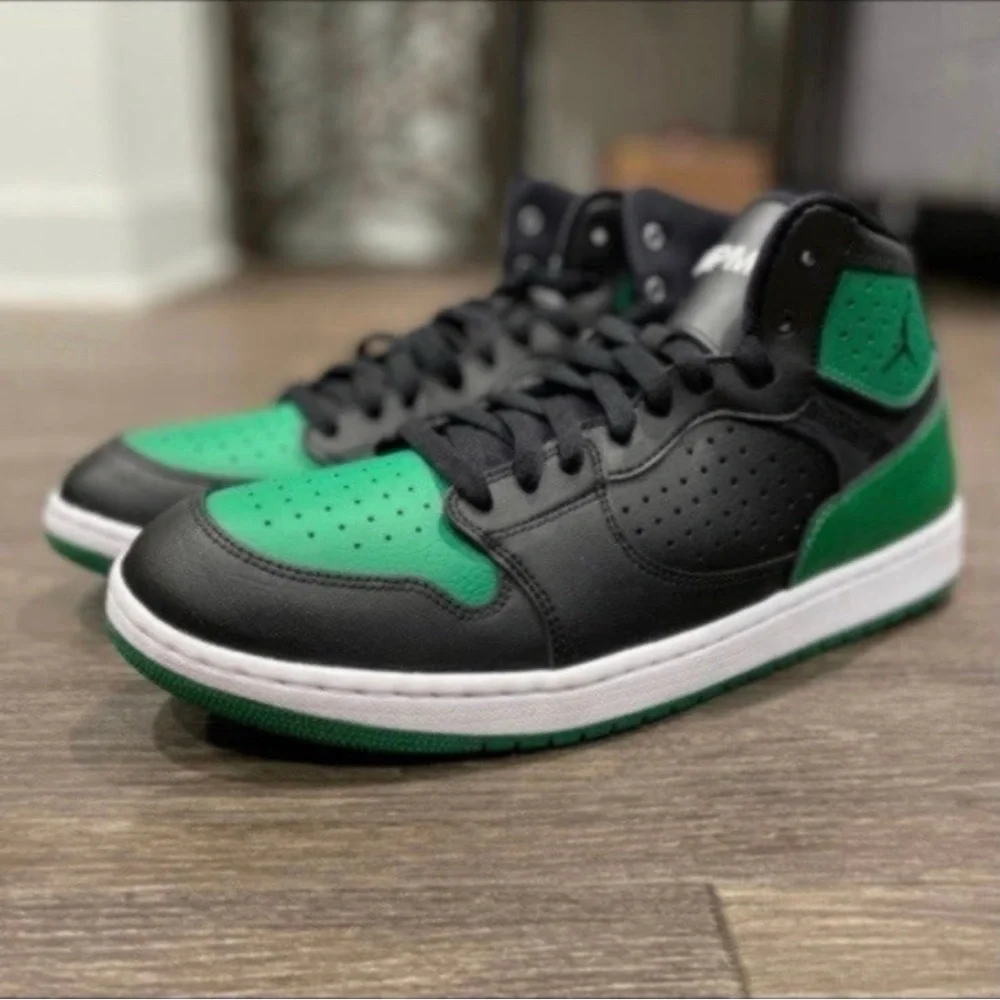 Nike Jordan Access sz 11.5